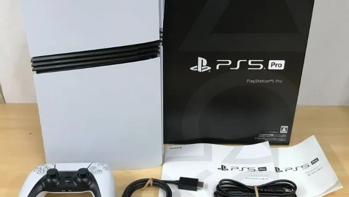 konzola-sony-playstation-ps5-pro-konzola-sony-playstation-ps5-slim-konzola-nintendo-switch-2-konzole-za-videoigre-microsoft-xbox-series-x-2tb-big-13